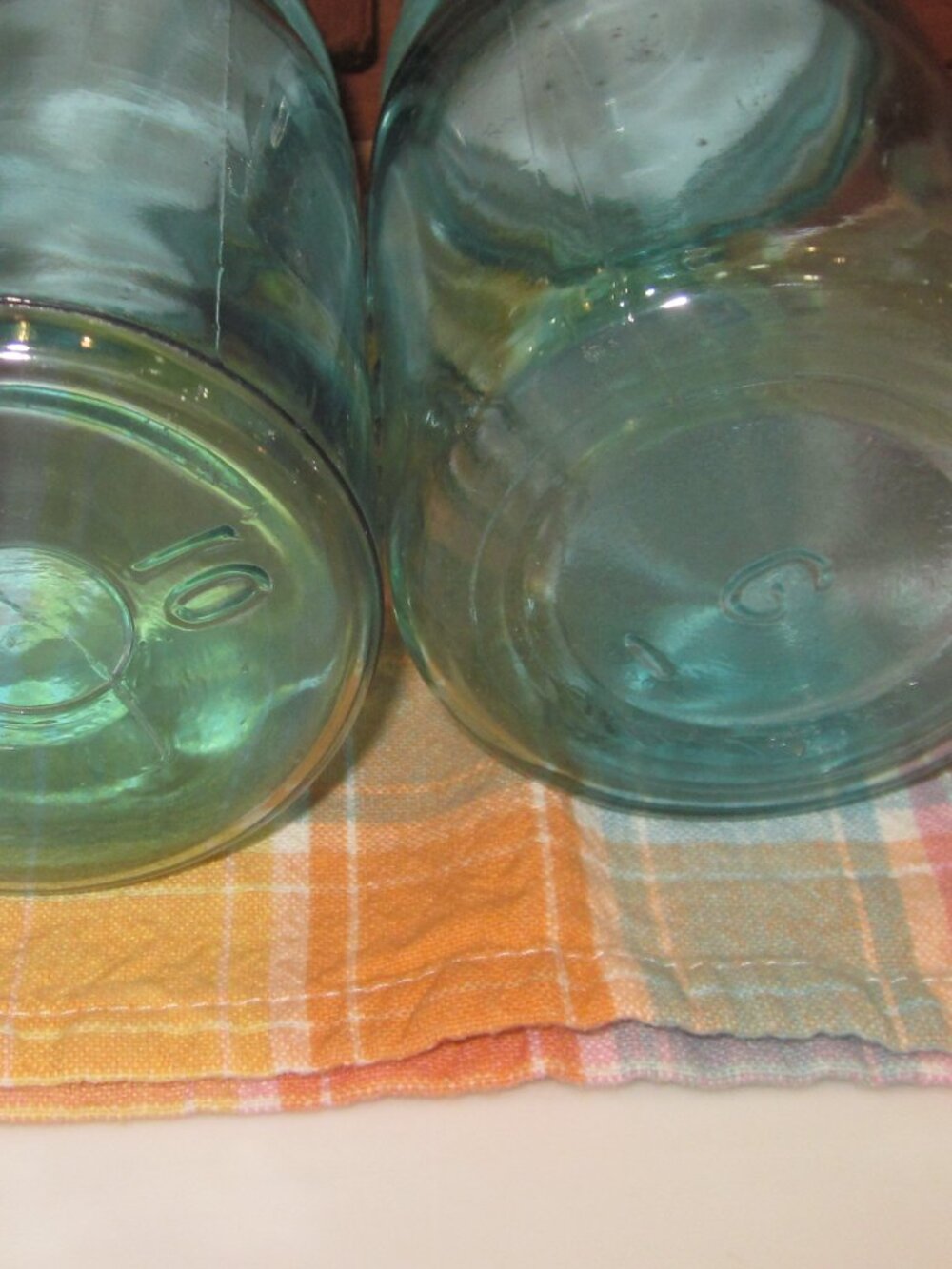Vintage Blue Mason Pint Ball Perfect Jars with Zinc Lids - Picture 4 of 4